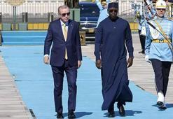 Cumhurbaşkanı Erdoğan, Senegal Başbakanı Sonko'yu resmi törenle karşıladı