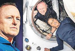 Mahsur kalan astronot emekli oldu