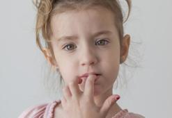 Tırnak yiyen çocuk kendini anlatamadığı için bunu yapıyor olabilir!