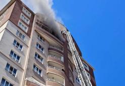 Kayseri'de 14 katlı apartmanda yangın çıktı! Mahsur kalanlar var