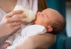 Birincil gıda anne sütü bebeğin zeka gelişimini ve bağışıklığını destekliyor!