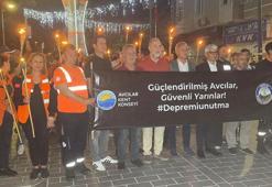 Marmara Depremi'nde hayatını kaybedenler Avcılar’da anıldı