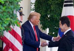 Trump'ın elindeki morluk hakkında Beyaz Saray'dan açıklama