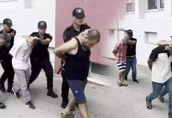 Adana'da torbacılardan şaşkına çeviren savunma: Satıcı değil, bağımlıyız!