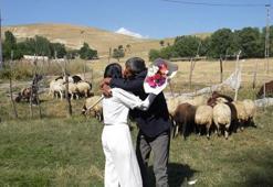 Babası YKS çıkışı çiçeklerle karşılamıştı! Hayalindeki okulu kazandı