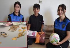 14 yaşındaki Ömer, çöpün yanında 1,6 milyon liralık altın buldu