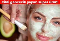 Yaşlılık izlerinin üzerini örtüyor! Cilde resmen botoks etkisi veriyor: Santim santim yenileyip neme doyuruyor