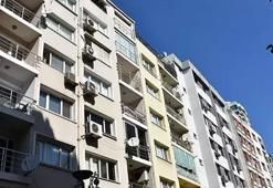 İzmir’de korkunç olay! Kayıp kadının cesedi binanın bahçesinde bulundu