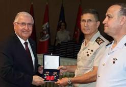 Bakan Güler, üst rütbeye terfi eden personel için düzenlenen törene katıldı