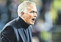 Fenerbahçe Jose'yi kovdu