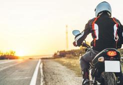 Motosikletçiler vites yükseltiyor