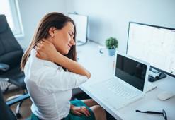 Duruş bozukluklarını artırıyor! Meğer teknolojiyle bağlantılıymış