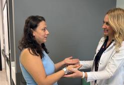 23 yıllık kabusu son buldu! Eşinin elini tutmaya utanıyordu: Anne ve kızı 20 dakika arayla operasyon geçirdi