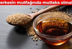 Mutfağınızda saklanan gizli hazine! En az zeytinyağı kadar faydalı: Kabızlığın kökünü kurutuyor