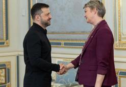 Volodimir Zelenskiy, İngiltere Dışişleri Bakanı Cooper ile görüştü
