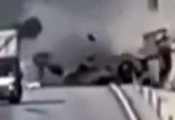 Antalya'da TIR'ın yol kenarındaki direğe çarptığı ölümlü kaza kamerada