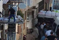 Denizli'de acı olay: 310 kilo ağırlığındaki kişi kalp krizi geçirip hayatını kaybetti! Cenazesi evden böyle çıkarıldı...