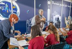 TÜRGEV öğrencilerin geliştirdiği kodlama projelerini TEKNOFEST'te ziyaretçilere açtı