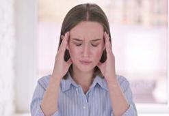 Baş ağrısıyla karıştırmayın! Sebebi çok farklı olabilir