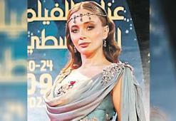 Cezayir'i büyüledi