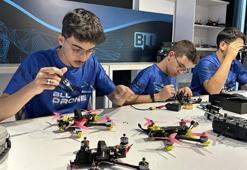Geleceği göklerde arıyorlar! Çekirdekten yetişen dron pilotları
