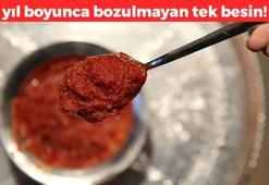 3 yıl boyunca bozulmayan tek besin! 1 kaşık eklemek yetiyor: Yemeklerin lezzetini 10 katına çıkarıyor