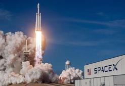SpaceX’ten bir fırlatma daha! 28 Starlink uydusu başarıyla uzaya gönderildi