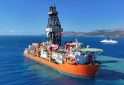 Türkiye'nin 2 yeni sondaj gemisi Mersin açıklarına demirledi