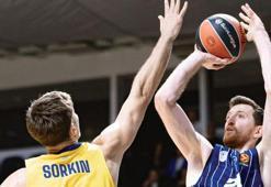 Anadolu Efes süper başladı