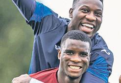 Onuachu atıyor Onana tutuyor