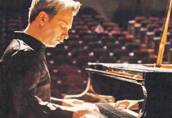 Türkülerimizi dünyaya tanıtacak