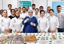 Cumhurbaşkanı Erdoğan'ın eşi Emine Erdoğan, 5. Rize Gastronomi Günleri'ne katıldı