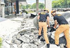 Önce 7.4 sonra 6.9 vurdu