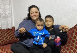 Annelerinin yüzünü ve dünyanın renklerini ilk defa gördüler