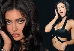 Kozmetik şirketi kurup milyarder olmuştu! Kylie Jenner şarkıcılığa soyundu!