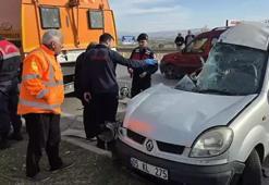 Amasya'da feci kaza! Araç kamyonla çarpıştı: 4 ölü, 2 yaralı
