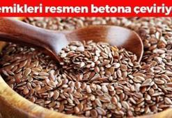 Tek lokması kolesterolün kökünü kazıyor! Tıkalı damarları yağ çözücü gibi açıyor, kemikleri güçlendiriyor! Yoğurda kaşık kaşık ekleyip her gün yiyin