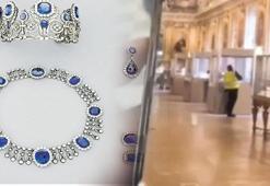 4 hırsızı 60 kişi arıyor