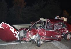 Zincirleme trafik kazası! Araç hurda yığınına döndü