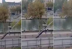 Dünyanın gündemine oturmuştu: Louvre soygununun kamera kayıtları ortaya çıktı! İşte böyle kaçmışlar...