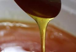 Balın içine 1 kaşık ekleyin! Boğaz ağrısının doğal ilacı, mikrobun kökünü kurutuyor, ağrıdan eser bırakmıyor