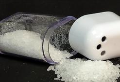 Tuz neden nemlenir? Tuzun nemini alan doğal yöntemler nelerdir?