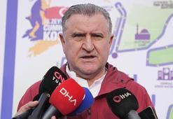 Zeytinburnu'nda Cumhuriyet coşkusu! Gençlik ve Spor Bakanı Osman Aşkın Bak: 'Gelin spor yapalım'