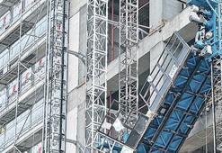 Yük asansöründe can pazarı 1’i ağır 8 yaralı