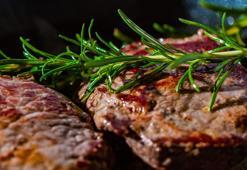 Kan değerlerini saniyesinde yükseltiyor! Demir depolarını dolduran 3 elmas besin