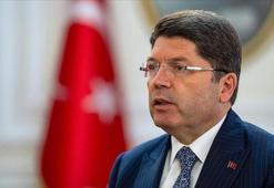 Bakan Tunç'tan Kocaeli'de çöken bina ile ilgili açıklama! 'Adli süreç titizlikle sürdürülecektir'