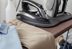 Ütü yaparken kıyafeti yakmamak için altına bunu koyun! Bir daha kıyafetleriniz yanmayacak