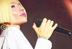 Dolunayda ışıldadı!