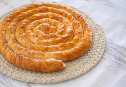 Kahvaltıya ne yapacağım diyenler için! Herkesin bayıldığı çıtır börek tarifi
