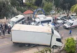 Fethiye'de midibüs ile kamyon çarpıştı! 22'si öğrenci, 23 kişi yaralandı